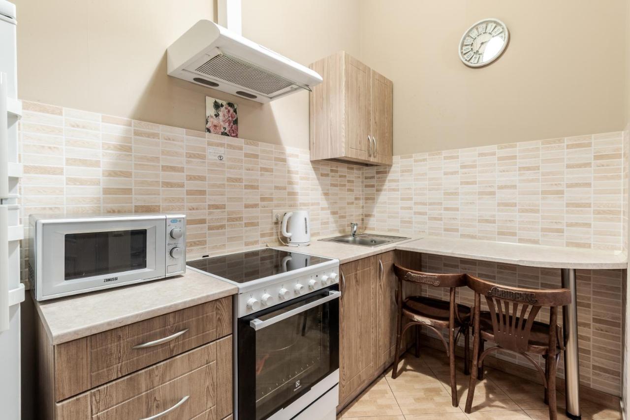 Apartment On Stavropihiiska Street 3 Lviv Bagian luar foto